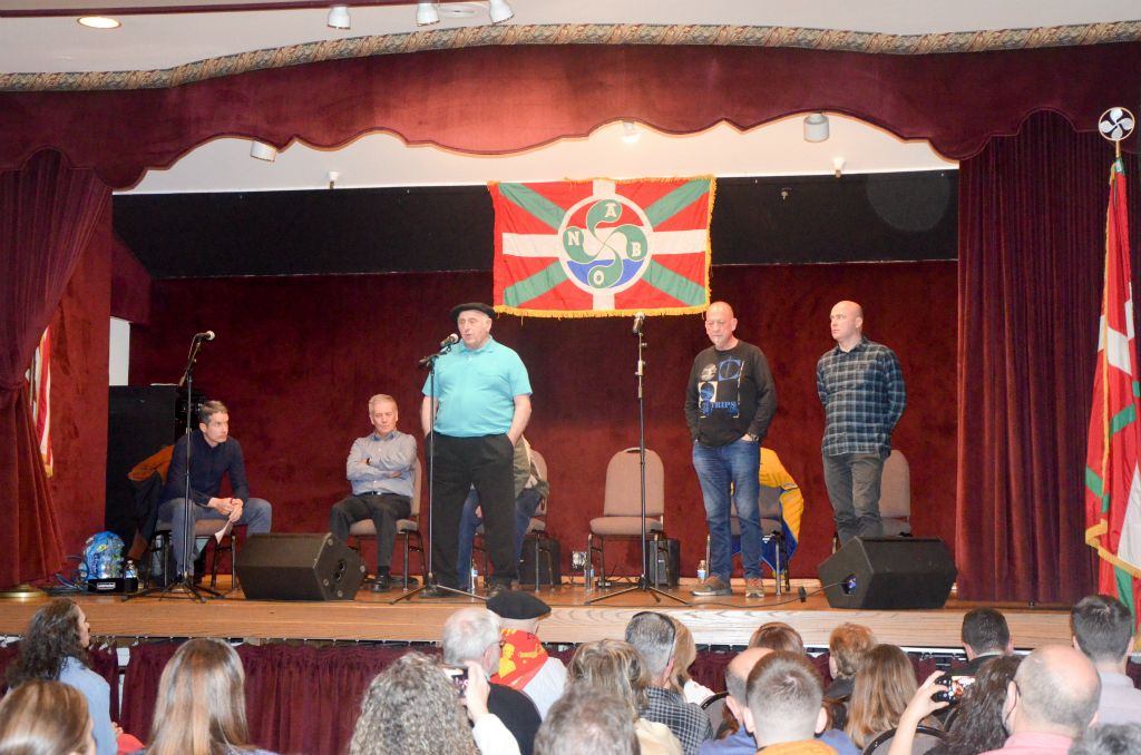 Photo: Philippe Acheritogaray