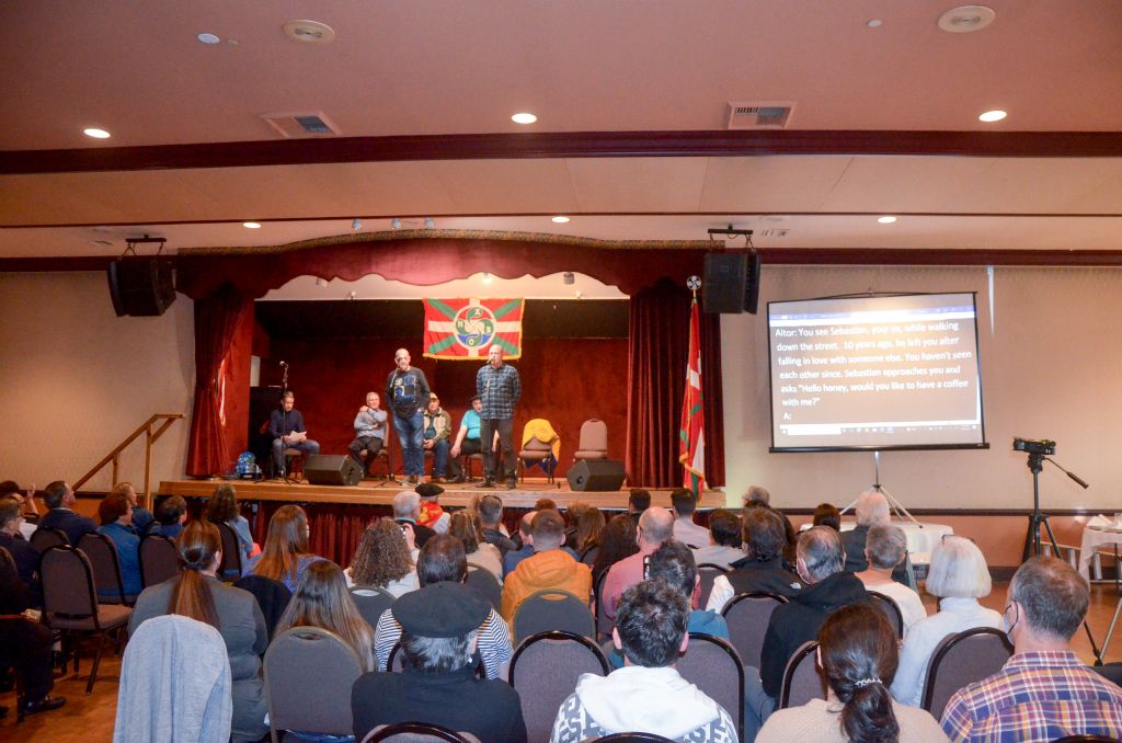 Photo: Philippe Acheritogaray